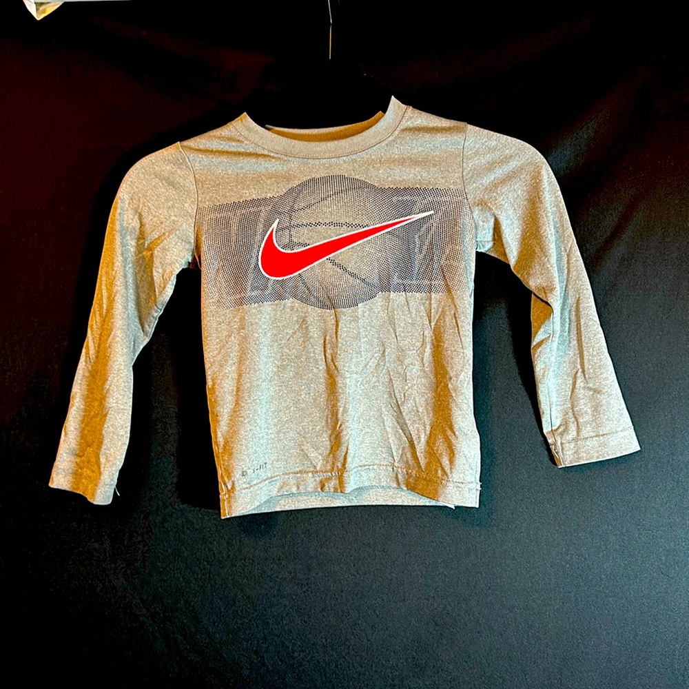 Nike gray long sleeve boys 3-4T shirt dri-fit